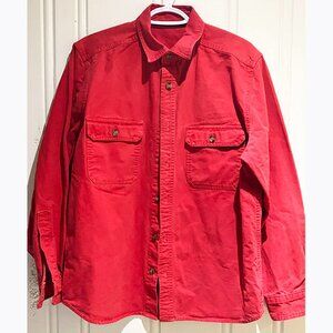 Mens Red Flannel Woolrich Shirt Size Medium Front Pockets with Buttoned Flaps